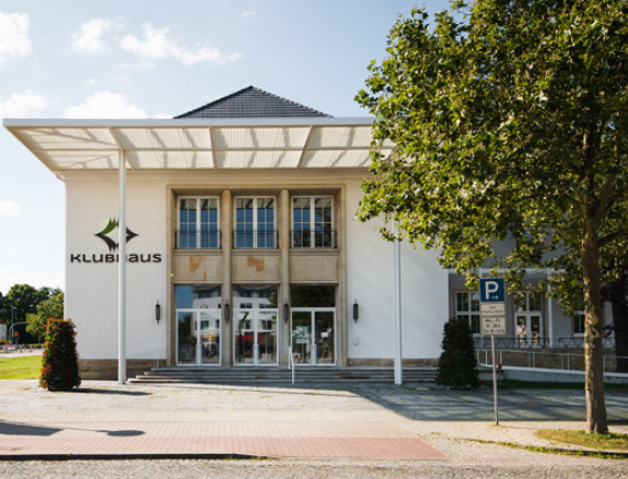 Außenansicht Klubhaus Ludwigsfelde